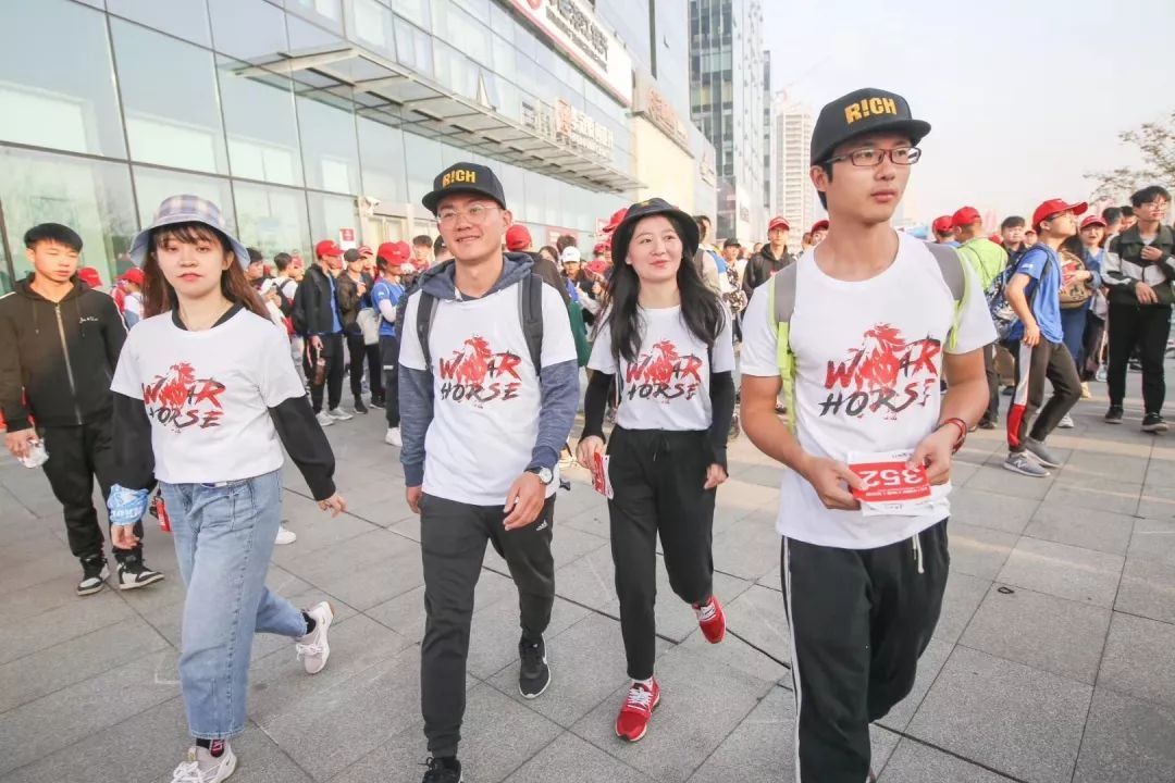 戰(zhàn)馬相伴，勇不止步丨戰(zhàn)馬毅行百公里戰(zhàn)隊招募令！